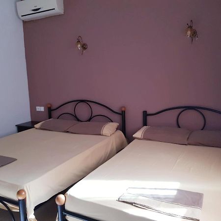 Konstantinos-Elli Rooms Vrasná Buitenkant foto